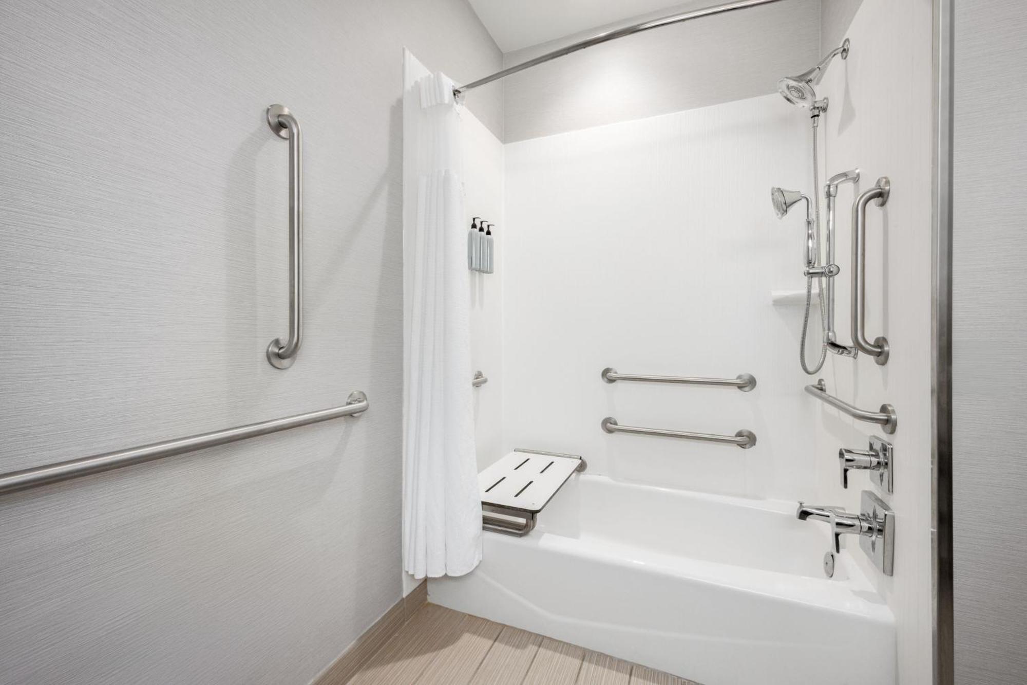 Courtyard By Marriott Auburn Ξενοδοχείο Εξωτερικό φωτογραφία